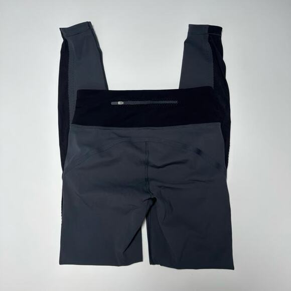 Lululemon Smooth Stride Tight - Picture 3 of 7